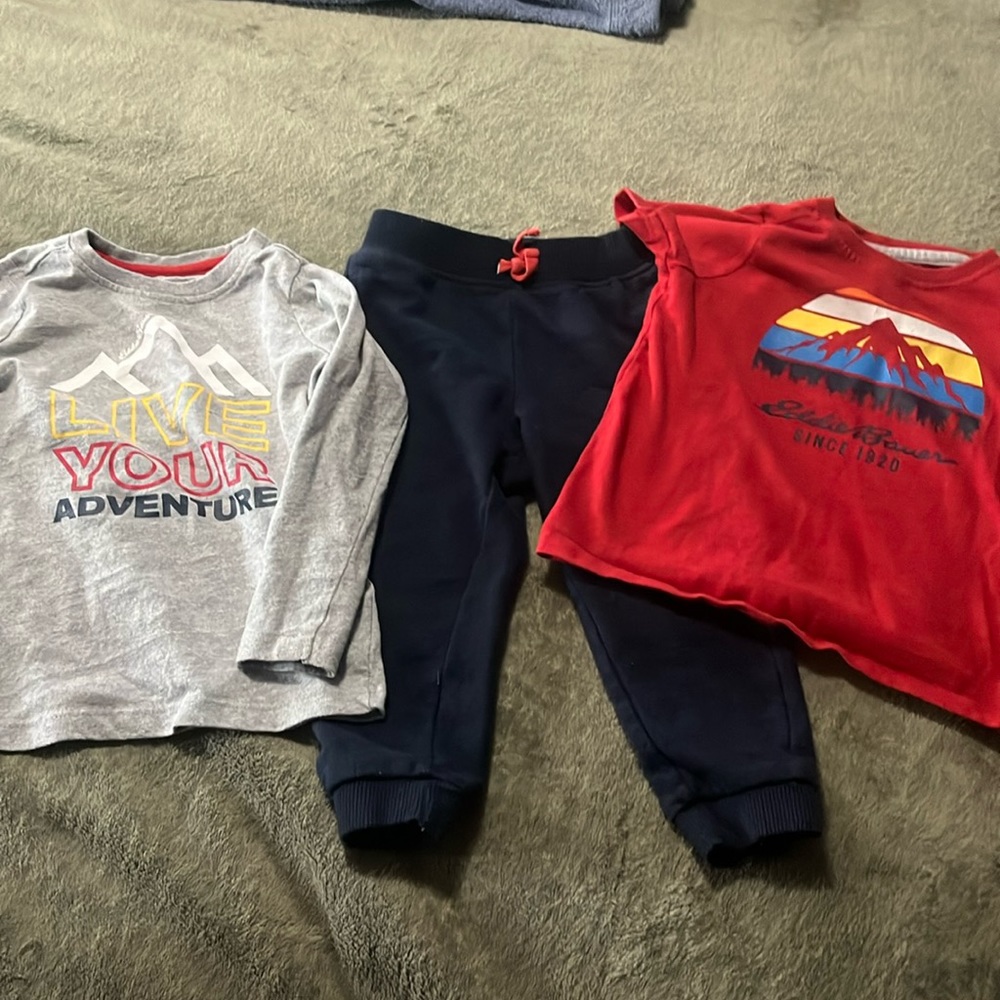 Eddie Bauer 3 piece set toddler size 2t